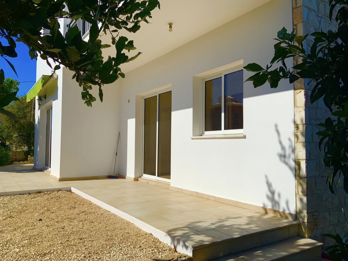 Detached Villa For Sale  in  Drouseia