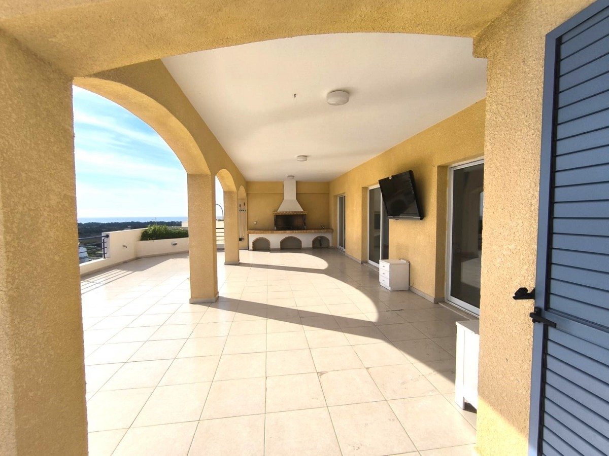 Penthouse For Sale  in  Geroskipou