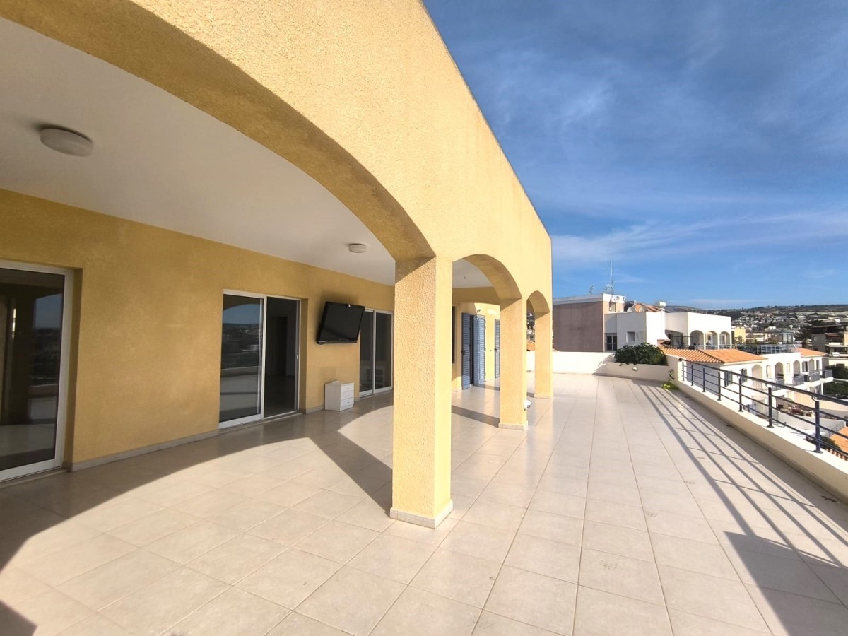 Penthouse For Sale  in  Geroskipou