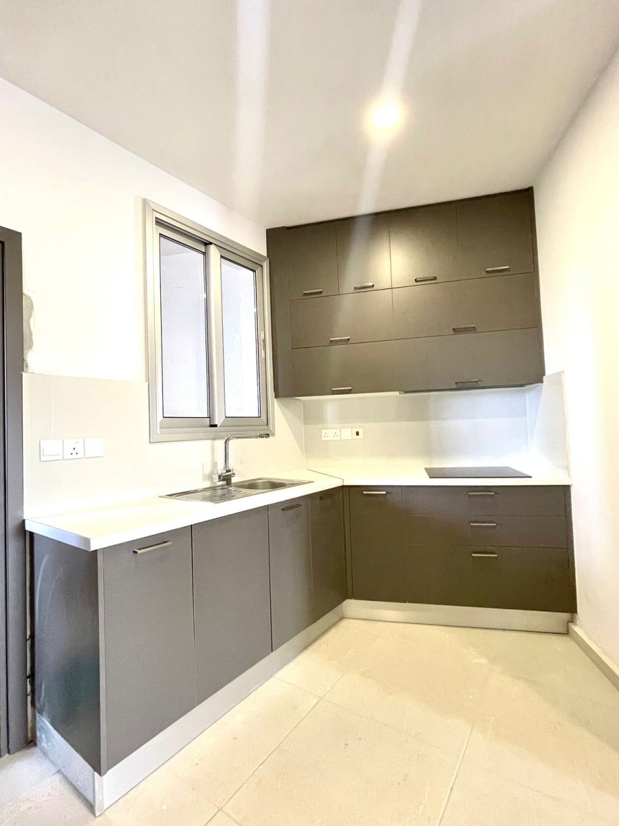 Apartment For Sale  in  Paphos Town