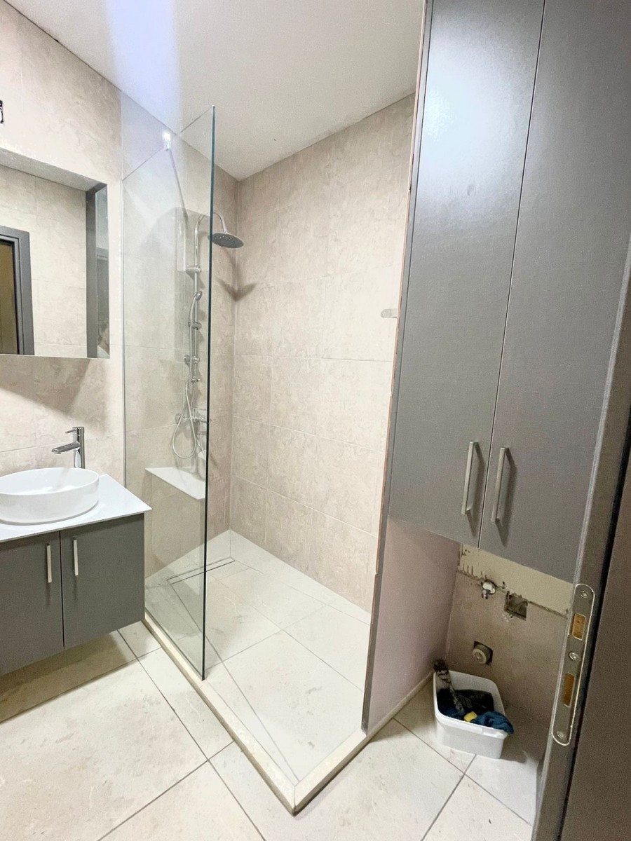 Apartment For Sale  in  Paphos Town