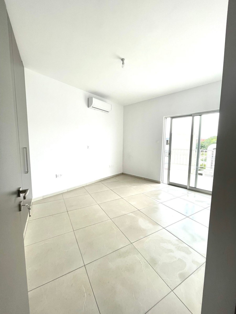 Apartment For Sale  in  Paphos Town