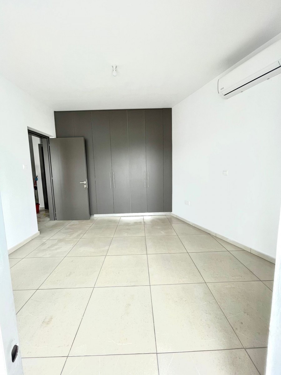 Apartment For Sale  in  Paphos Town