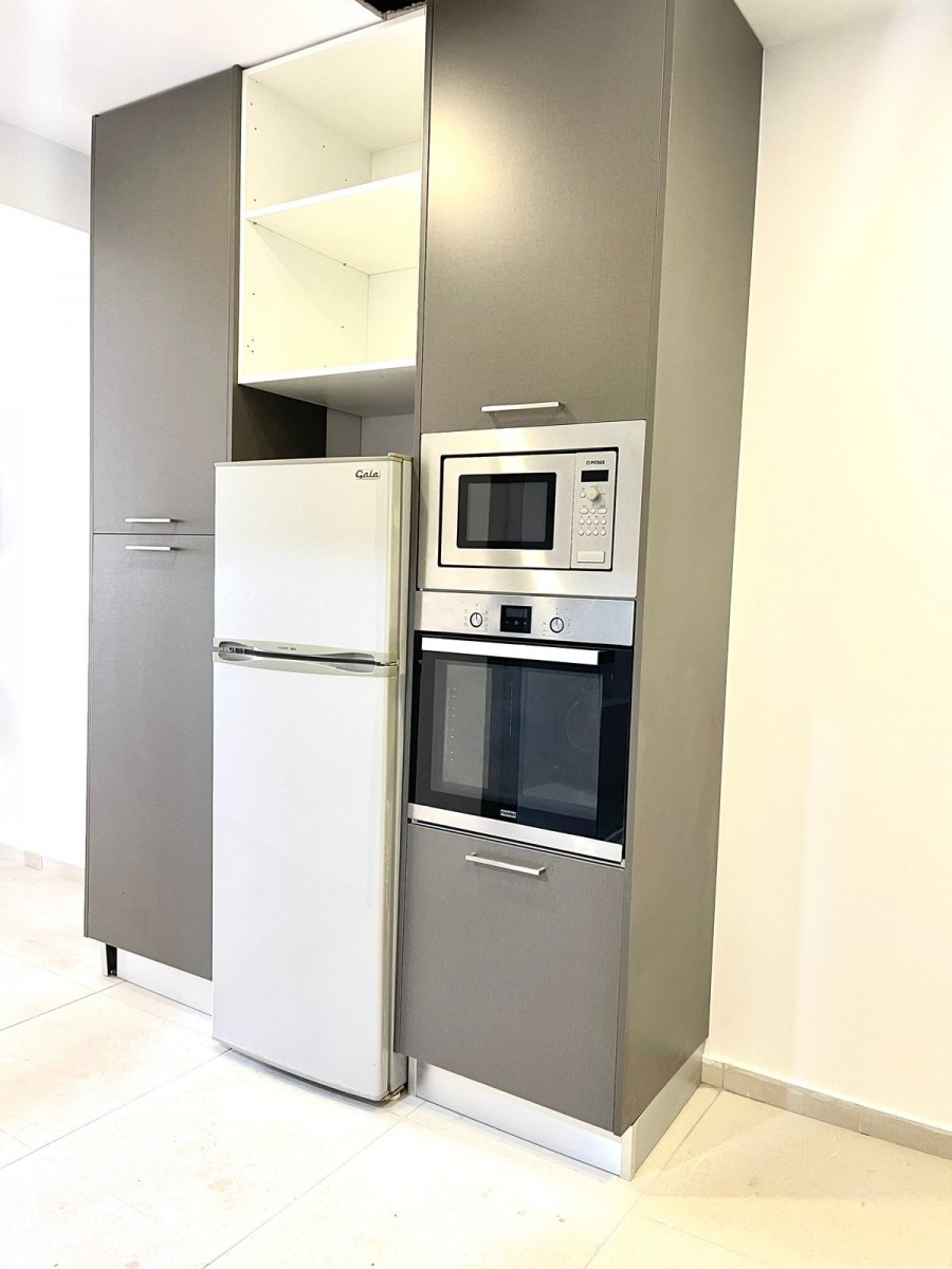Apartment For Sale  in  Paphos Town