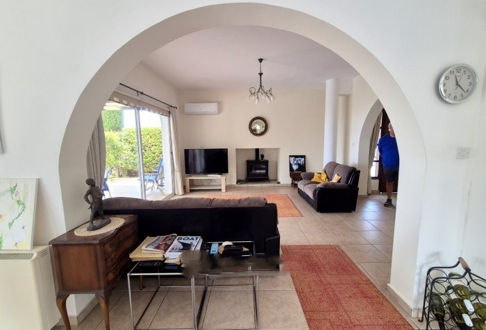 Detached Villa For Sale  in  Peyia - Sea Caves
