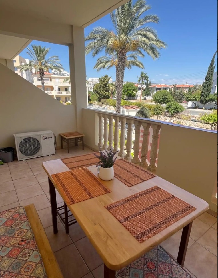 Kato Paphos - Universal, Paphos Apartment For Sale | DT3616