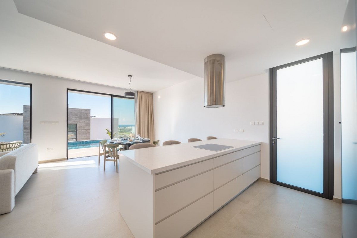 Detached Villa For Sale  in  Chlorakas