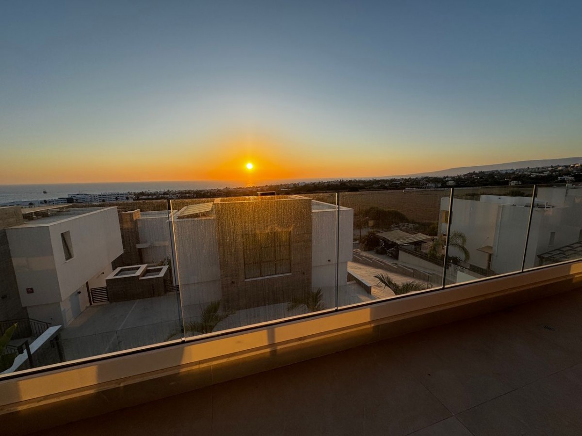 Detached Villa For Sale  in  Chlorakas