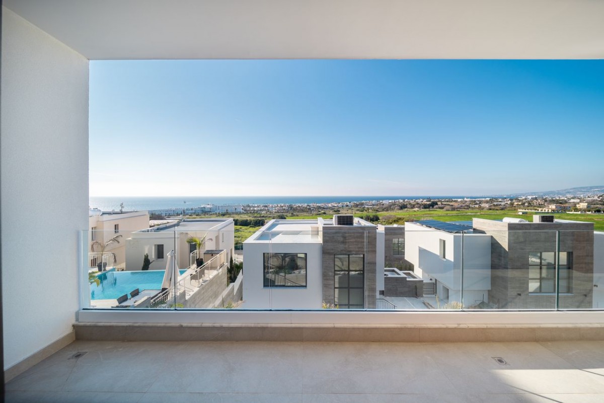 Detached Villa For Sale  in  Chlorakas