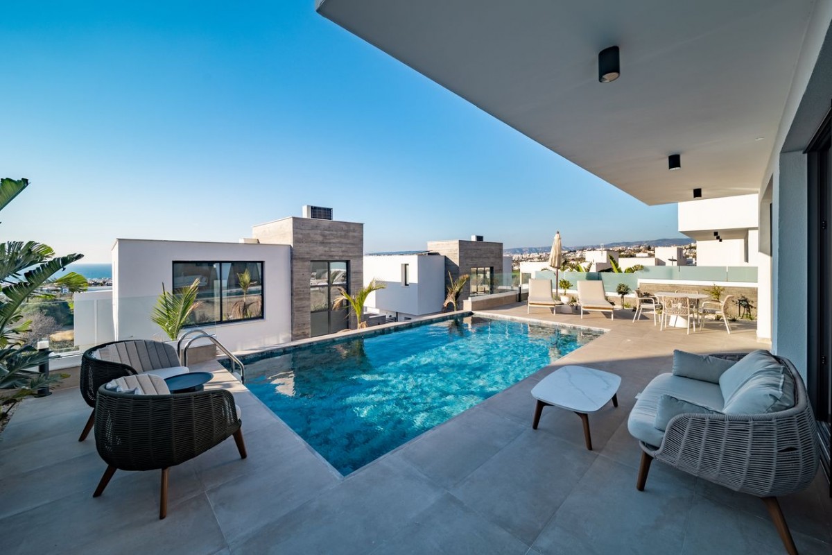 Detached Villa For Sale  in  Chlorakas