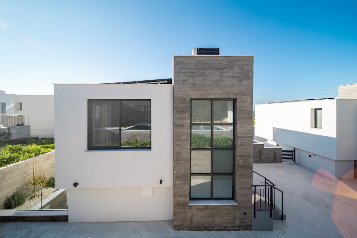 Detached Villa For Sale  in  Chlorakas