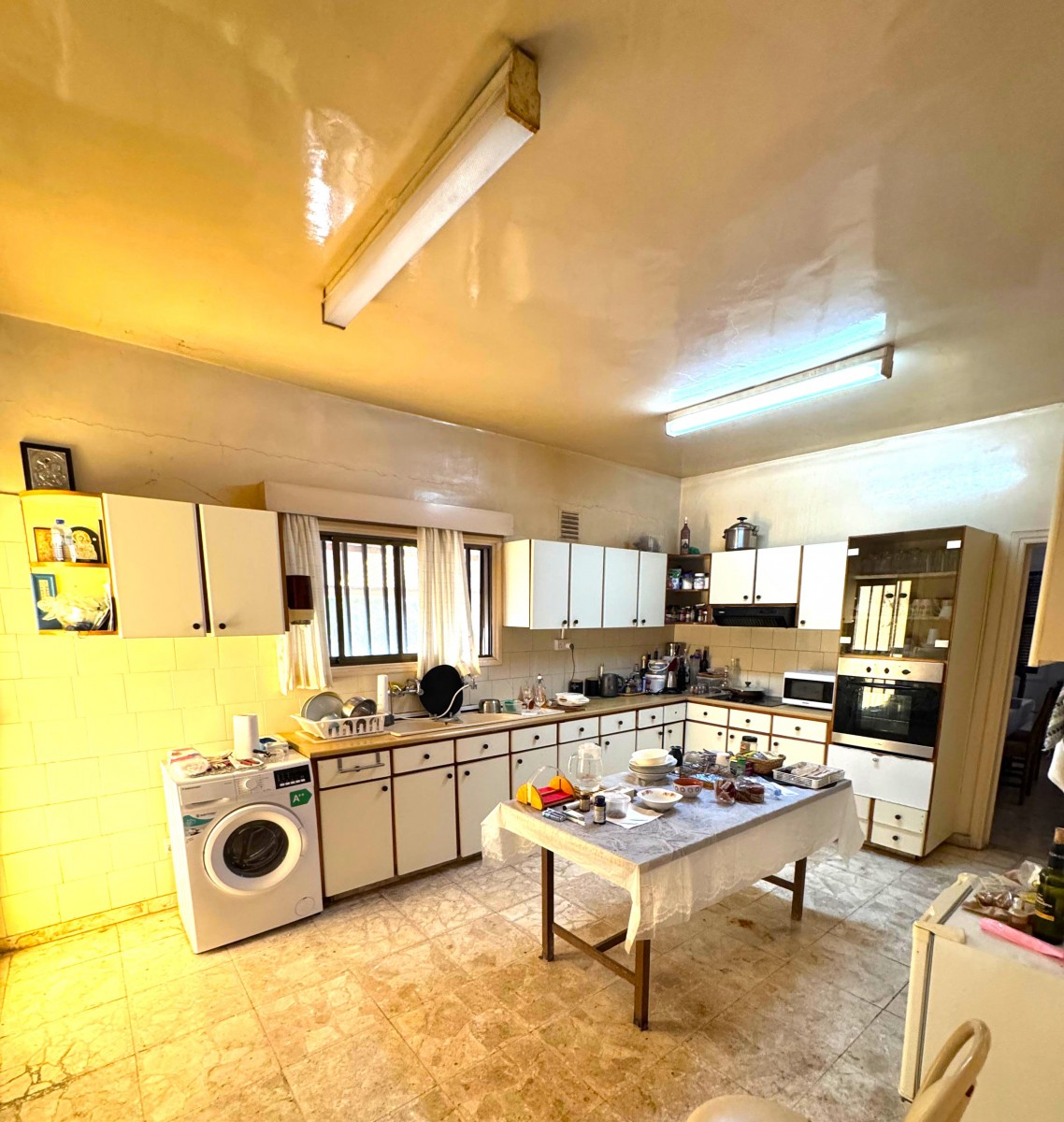 Bungalow For Sale  in  Chlorakas
