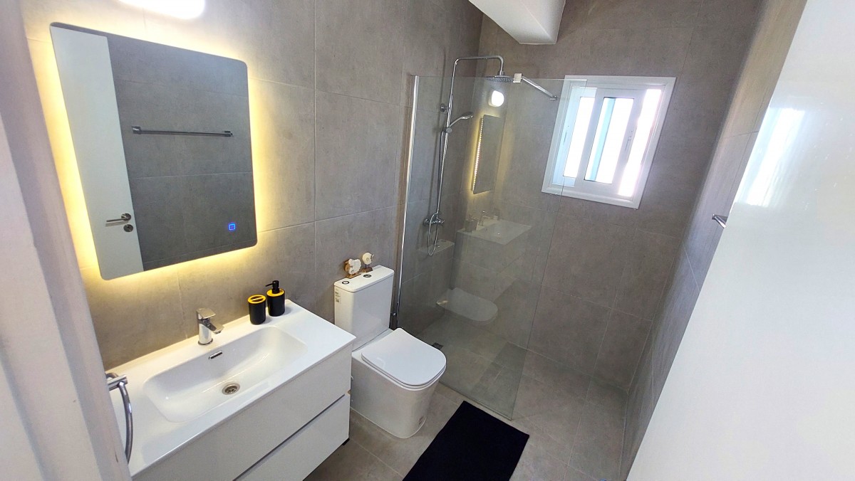 Building For Sale  in  Kato Paphos - Universal