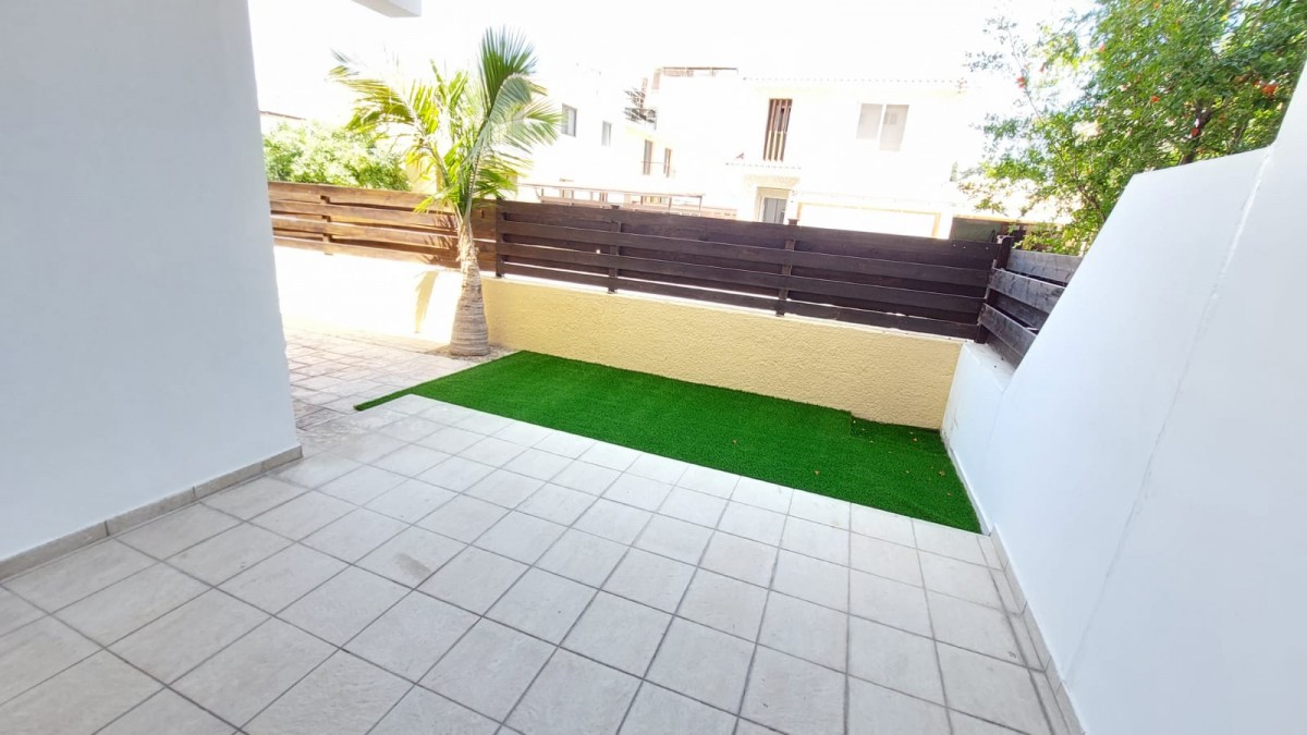 Building For Sale  in  Kato Paphos - Universal