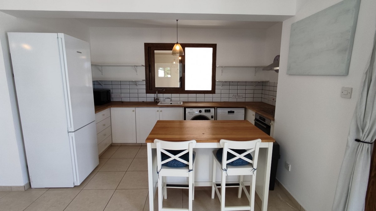 Building For Sale  in  Kato Paphos - Universal