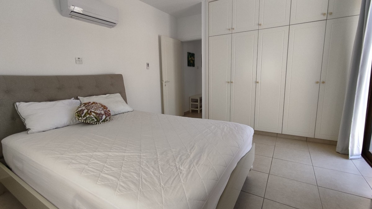 Building For Sale  in  Kato Paphos - Universal