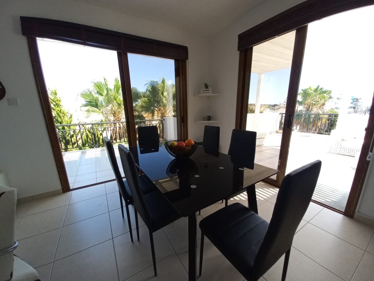 Building For Sale  in  Kato Paphos - Universal