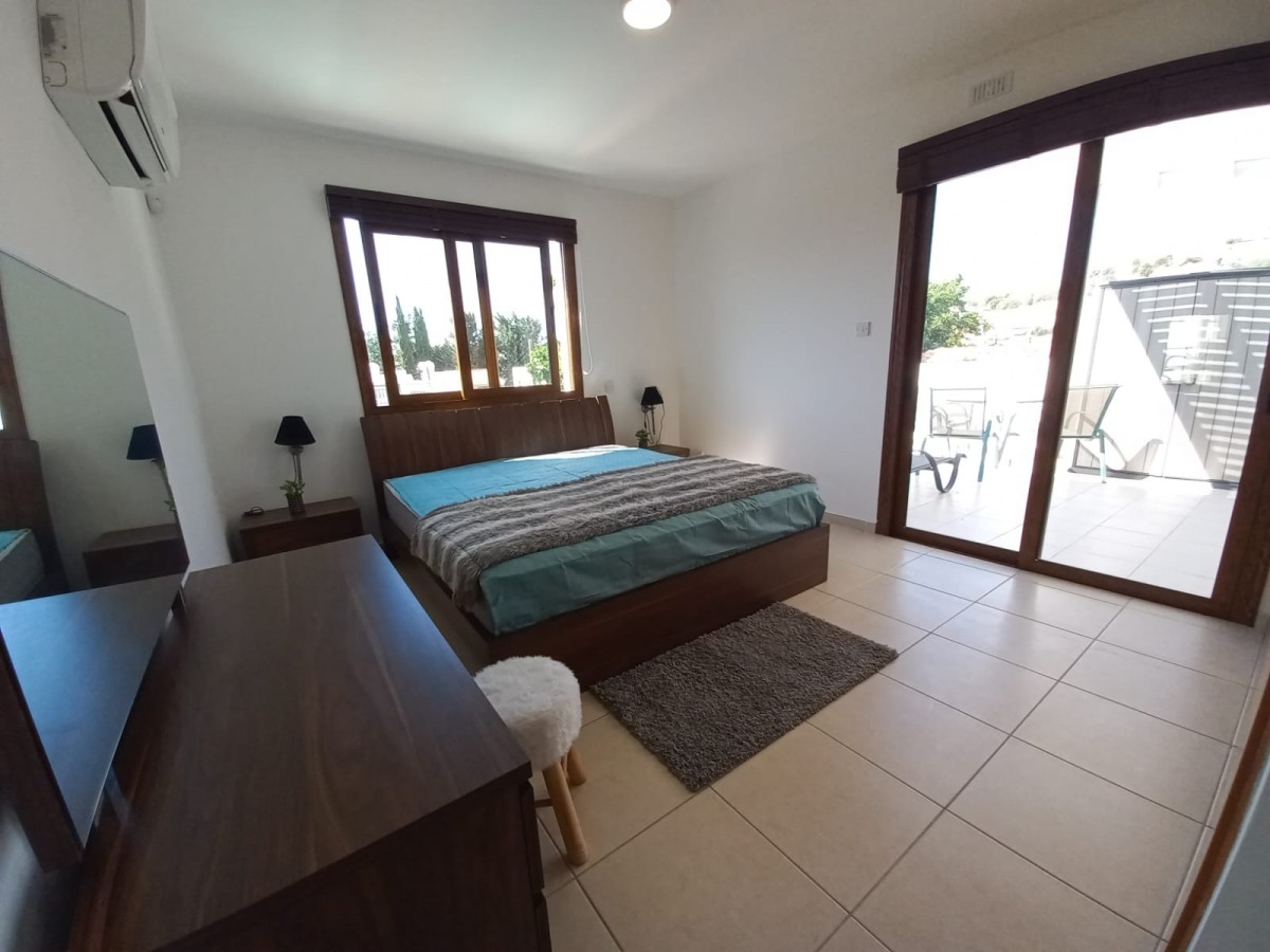 Building For Sale  in  Kato Paphos - Universal