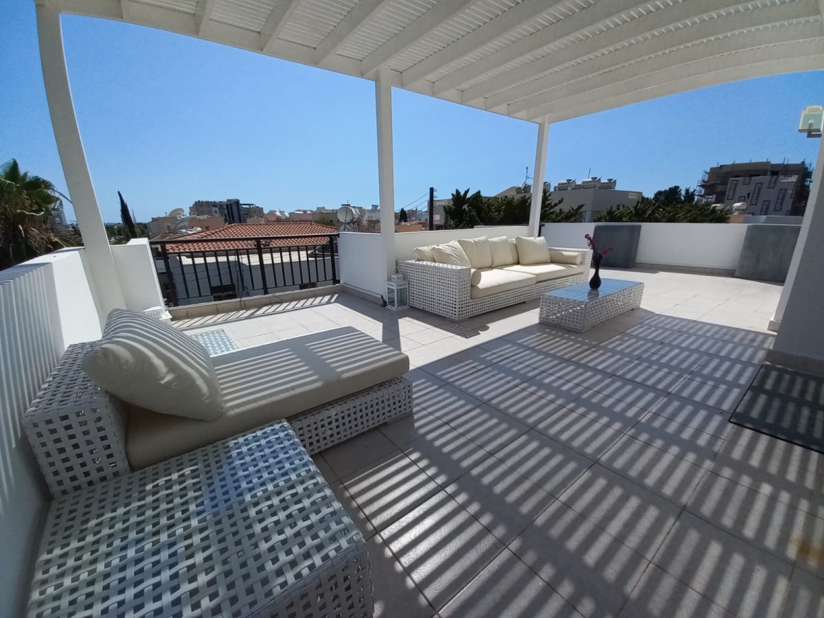 Building For Sale  in  Kato Paphos - Universal