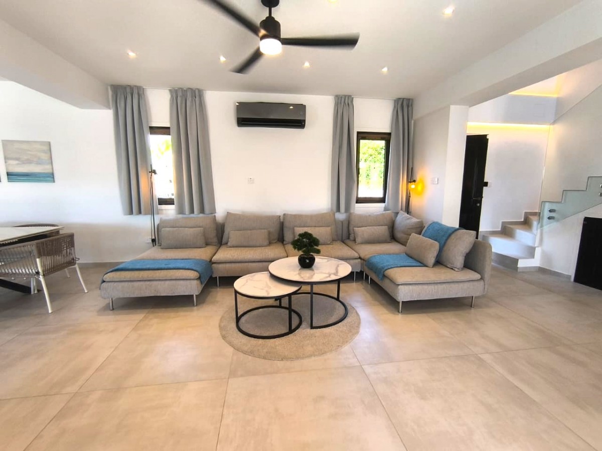 Detached Villa For Sale  in  Peyia