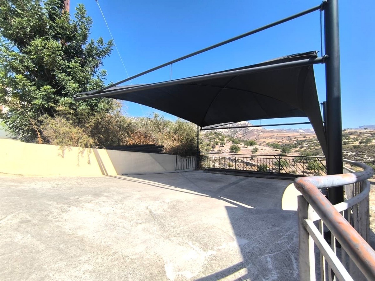 Detached Villa For Sale  in  Peyia