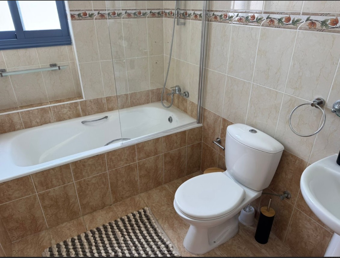 Apartment For Sale  in  Geroskipou