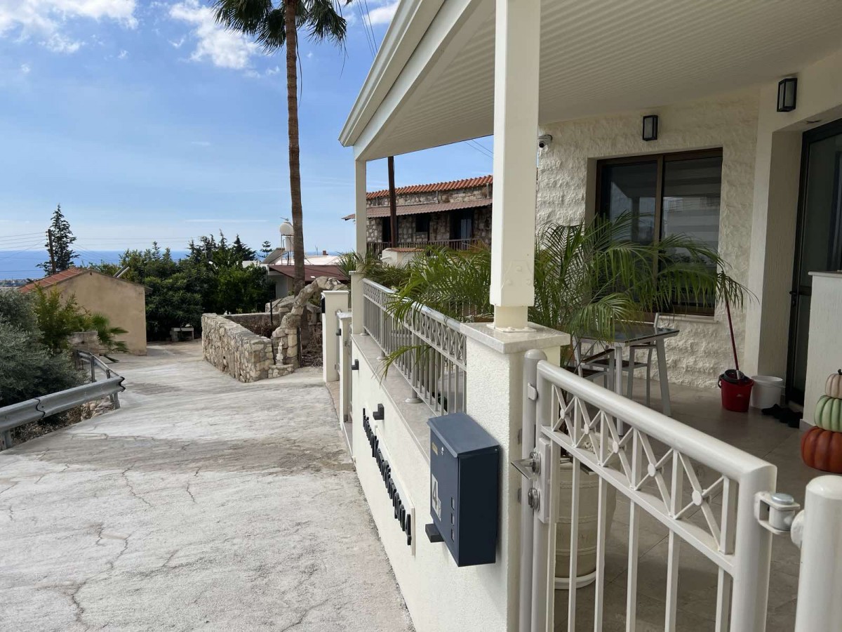 Semi Detached Villa For Sale  in  Peyia