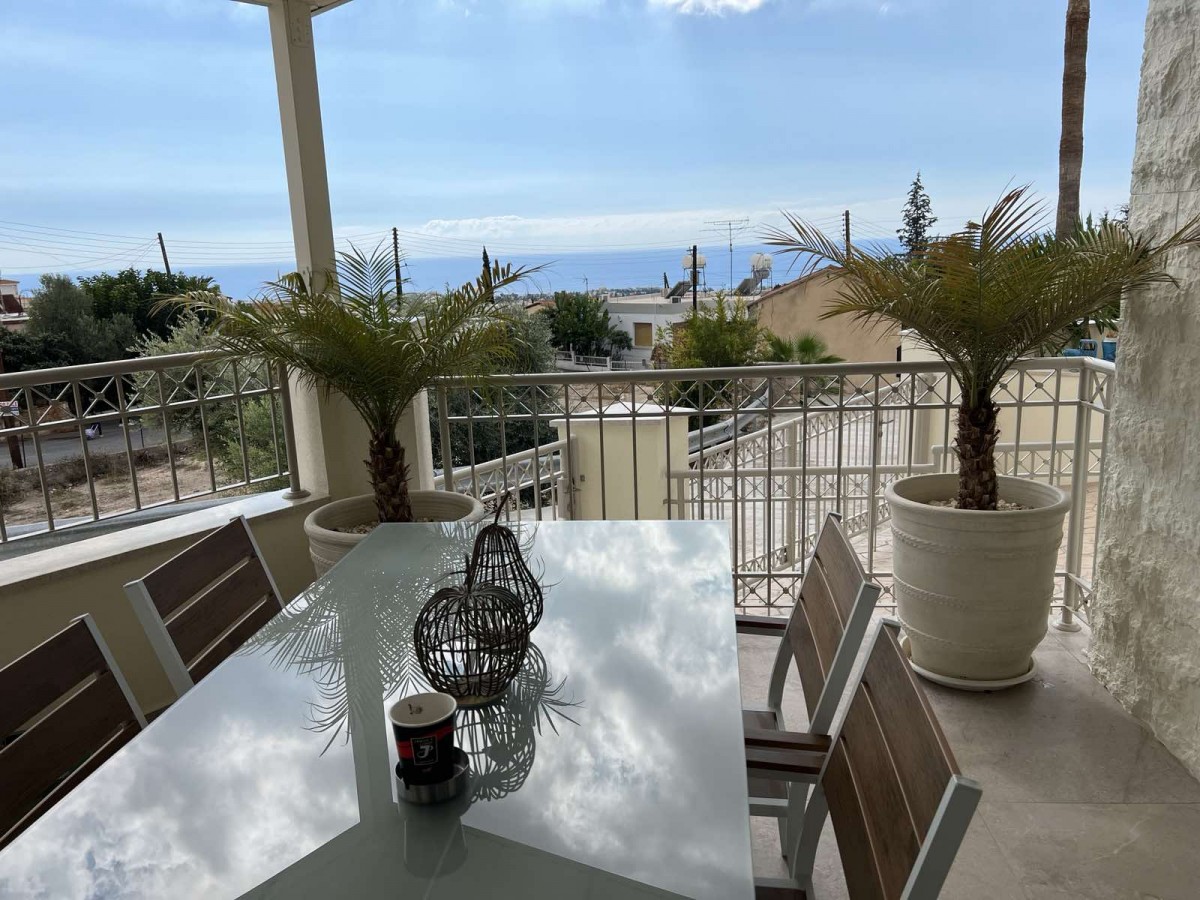 Semi Detached Villa For Sale  in  Peyia