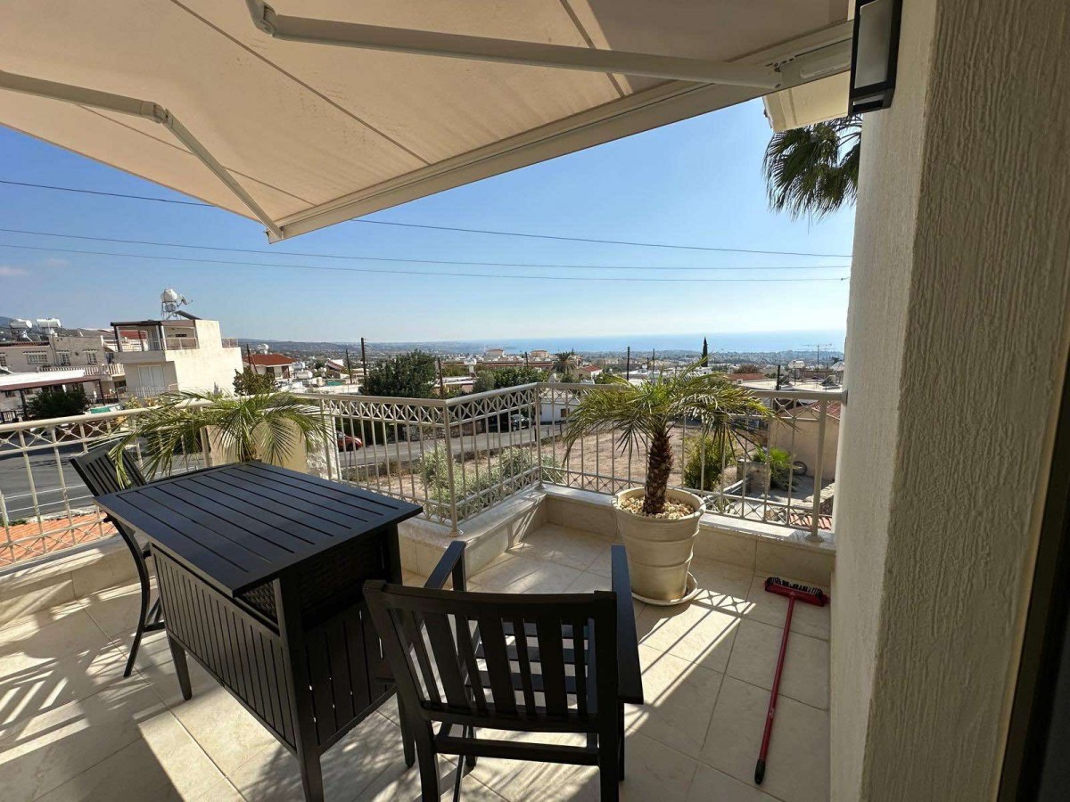 Semi Detached Villa For Sale  in  Peyia