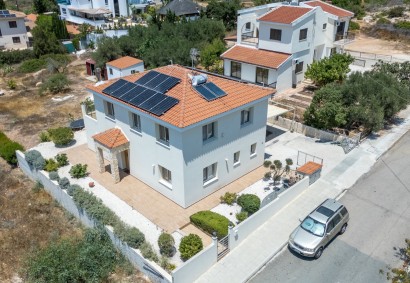 Tala, Paphos Detached Villa For Sale | DT3811