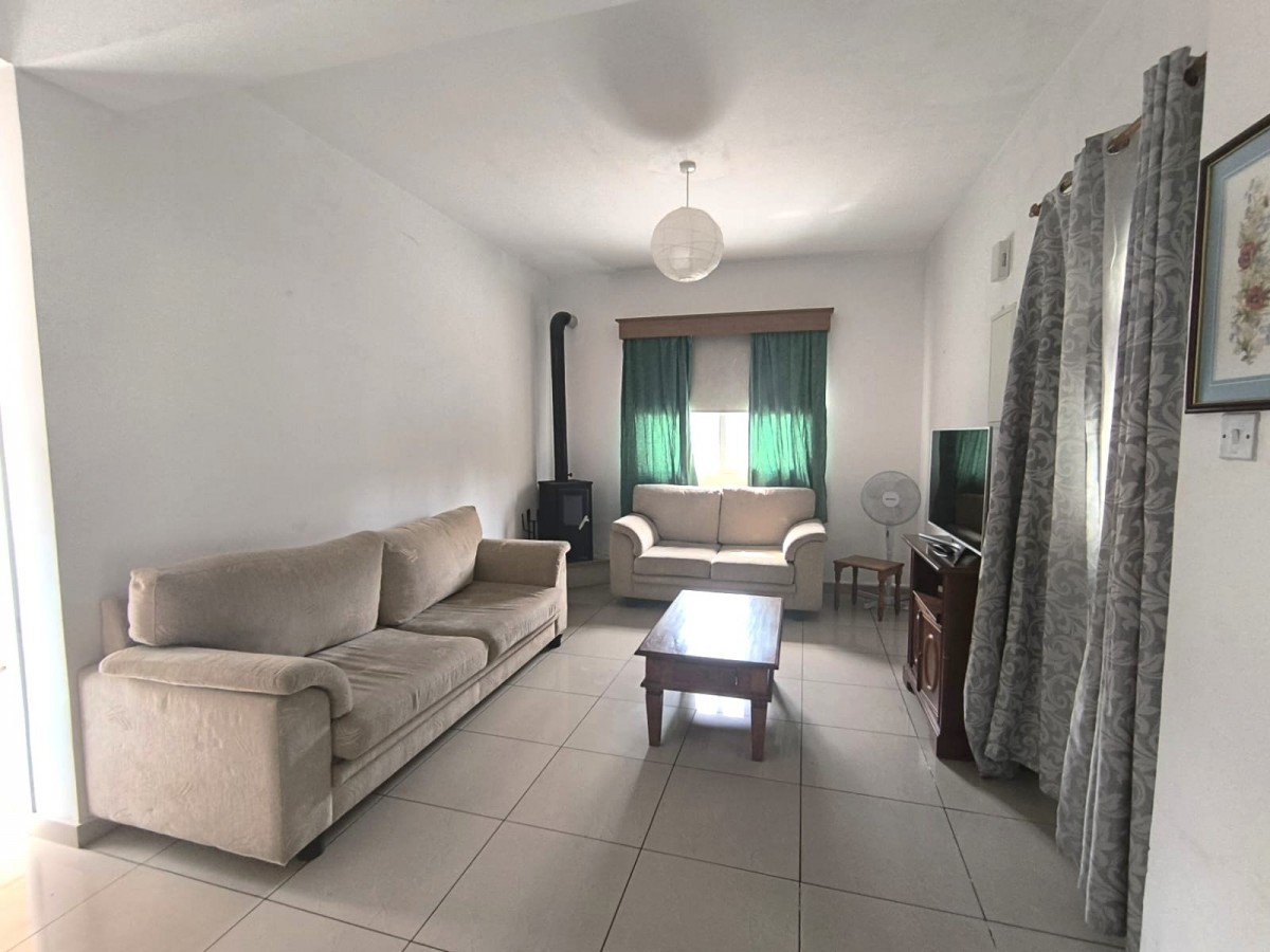 Town House For Sale  in  Chlorakas