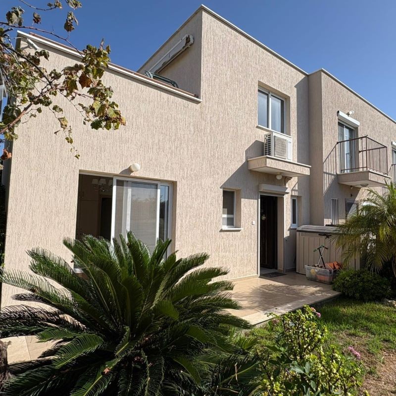 Mandria, Paphos Town House For Sale | DT3879