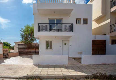 3 Bed Semidetached House for Sale in Peyia, Paphos