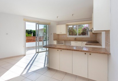 3 Bed Semidetached House for Sale in Peyia, Paphos