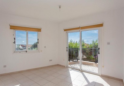 Peyia, Paphos Traditional House For Sale | DT3923