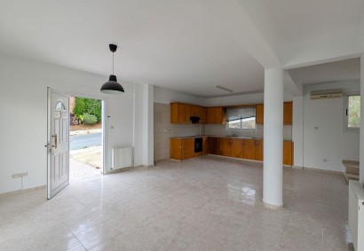 Tala, Paphos Detached Villa For Sale | DT3989