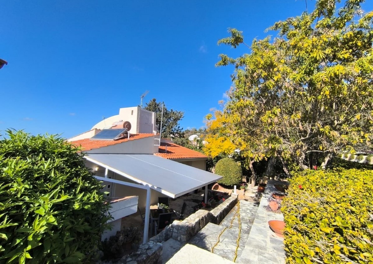 Detached Villa For Sale  in  Tala - Kamares