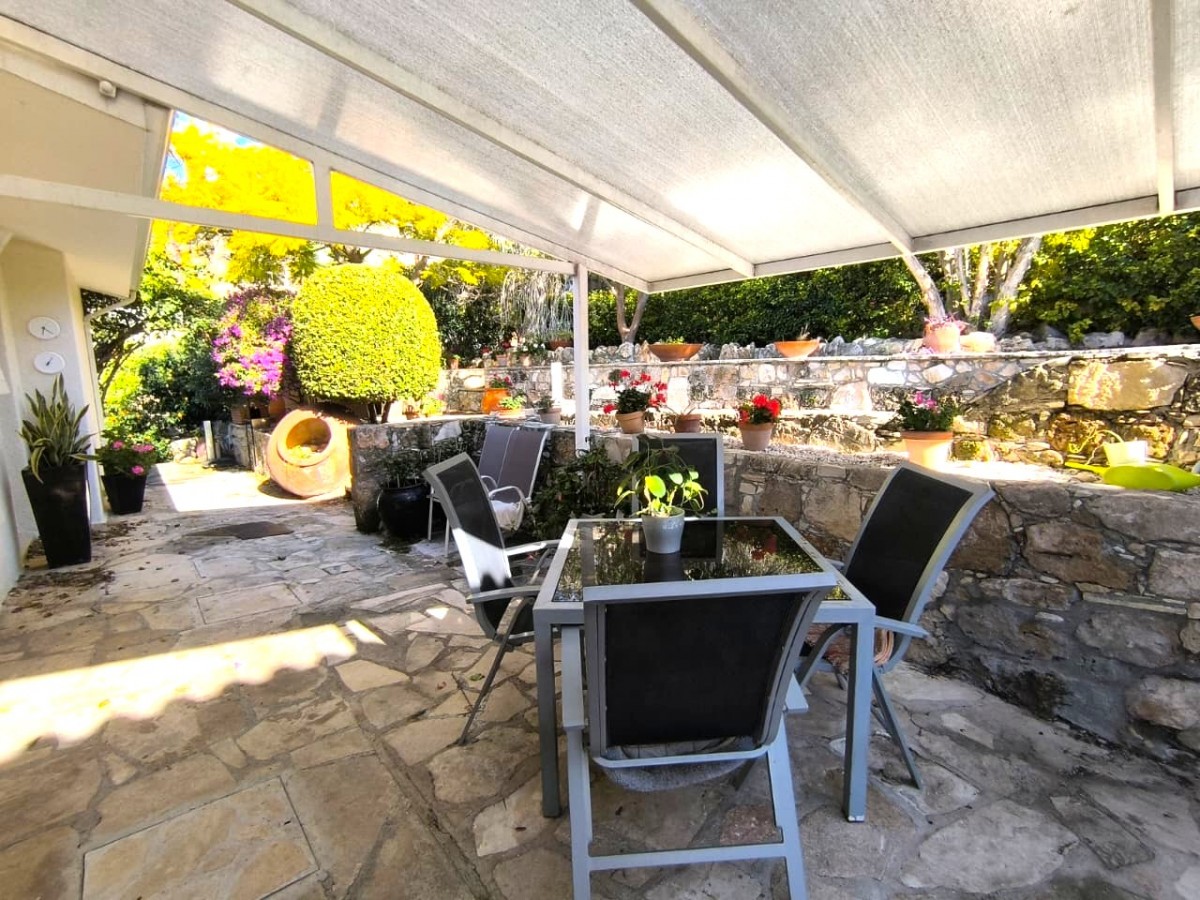 Detached Villa For Sale  in  Tala - Kamares