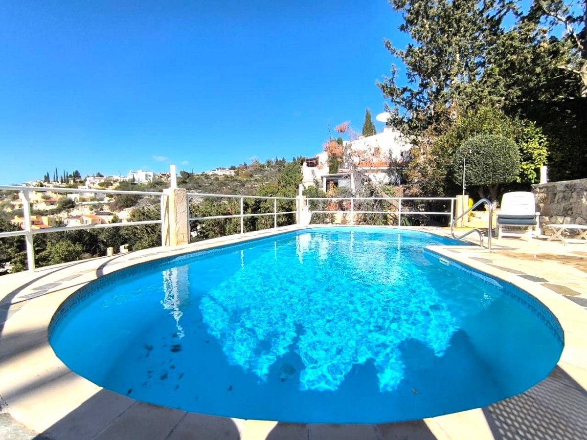 Detached Villa For Sale  in  Tala - Kamares