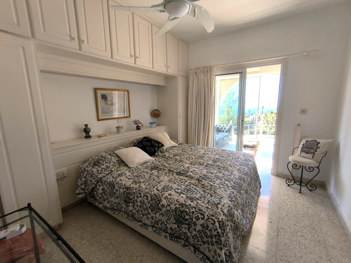 Detached Villa For Sale  in  Tala - Kamares