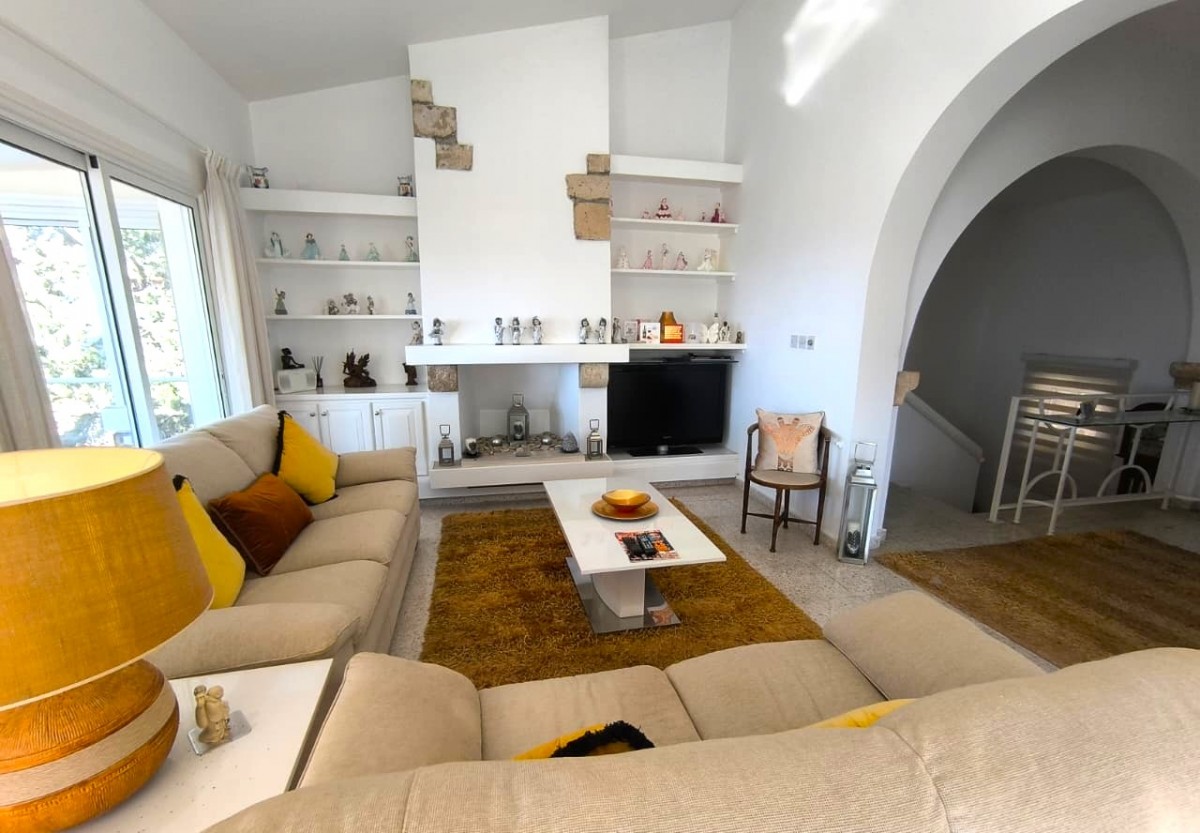 Detached Villa For Sale  in  Tala - Kamares