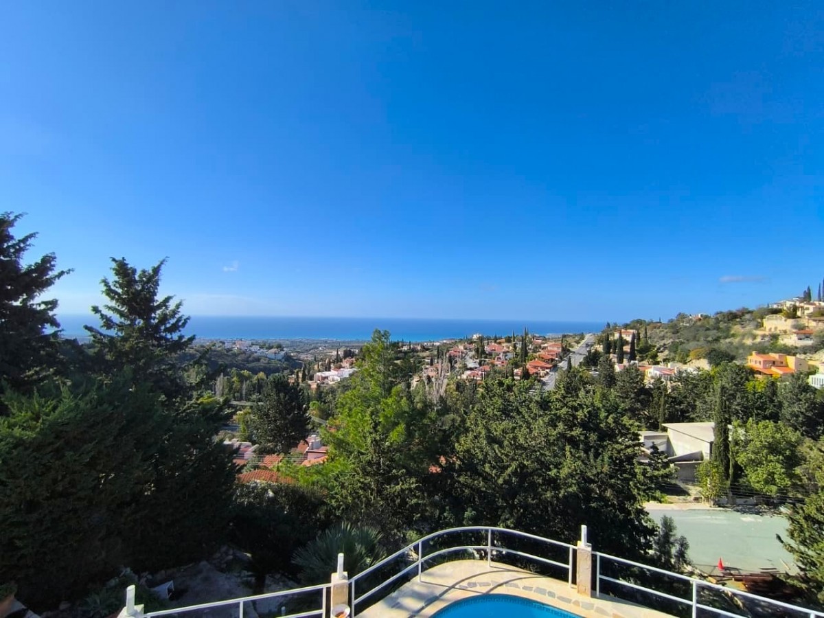 Detached Villa For Sale  in  Tala - Kamares