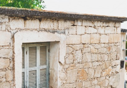 Drymou, Paphos Traditional House For Sale | DT4018