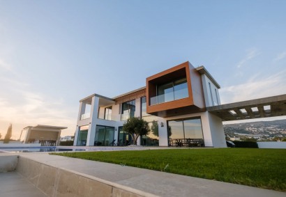 Peyia, Paphos Detached Villa For Rent | DT4121