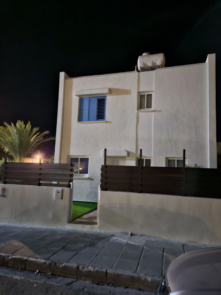Detached Villa For Sale  in  Chlorakas