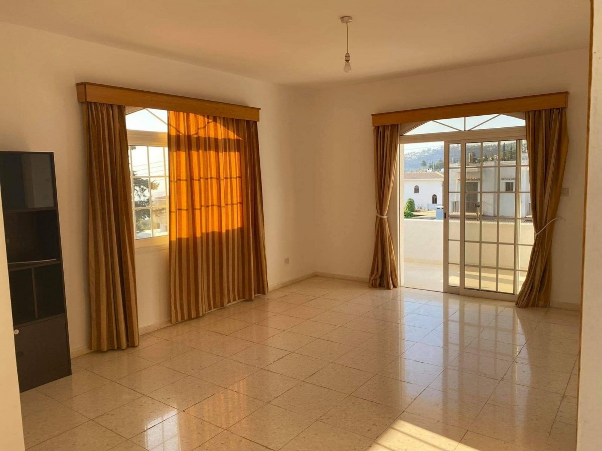 Tala, Paphos Apartment For Sale | DT4145