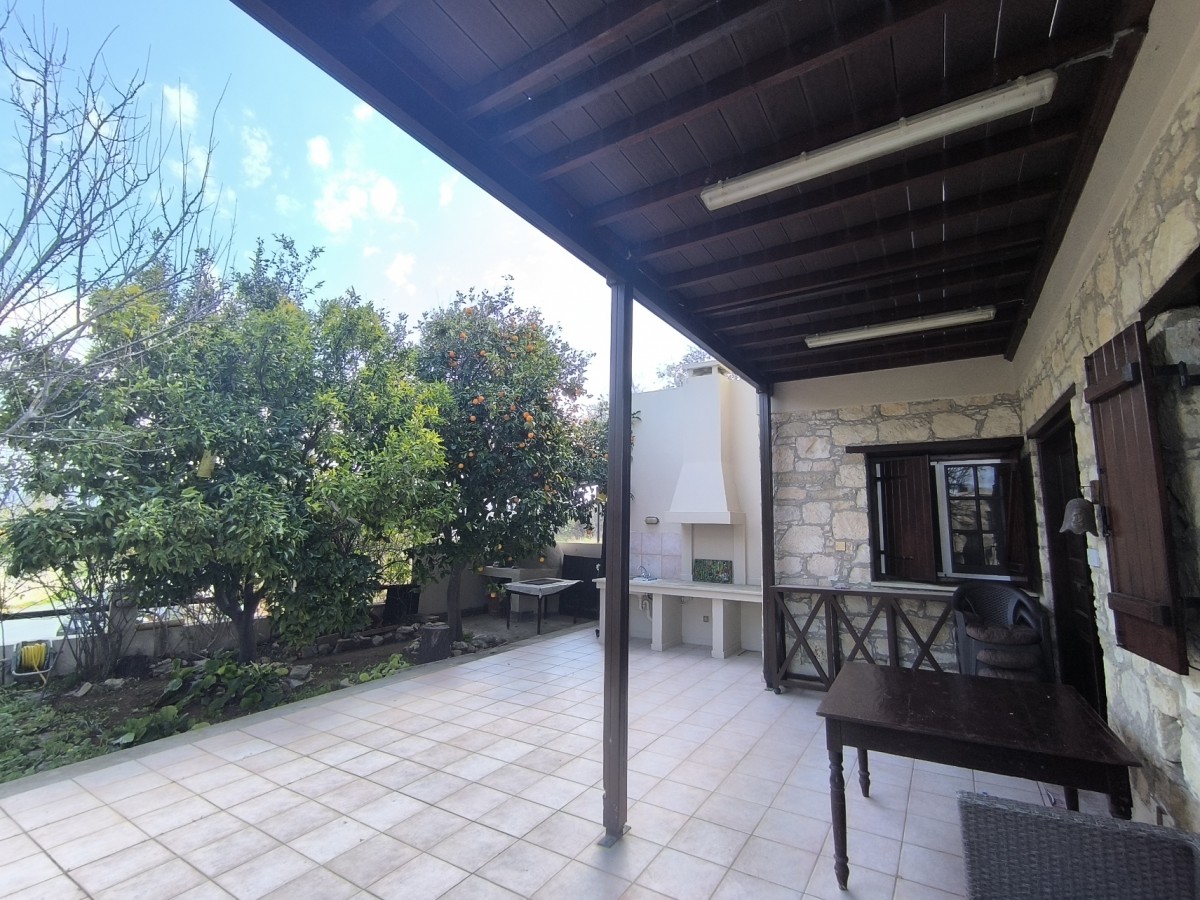 Traditional House For Sale  in  Akourdaleia Pano
