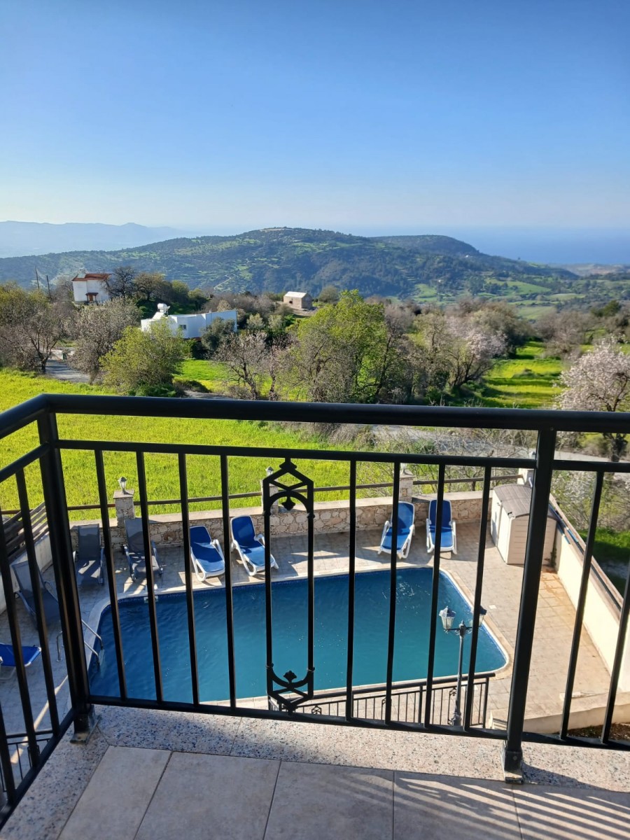 Detached Villa For Sale  in  Lysos