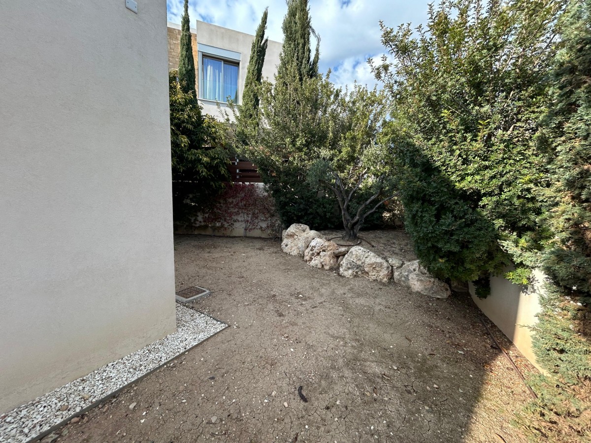 Detached Villa For Sale  in  Chlorakas