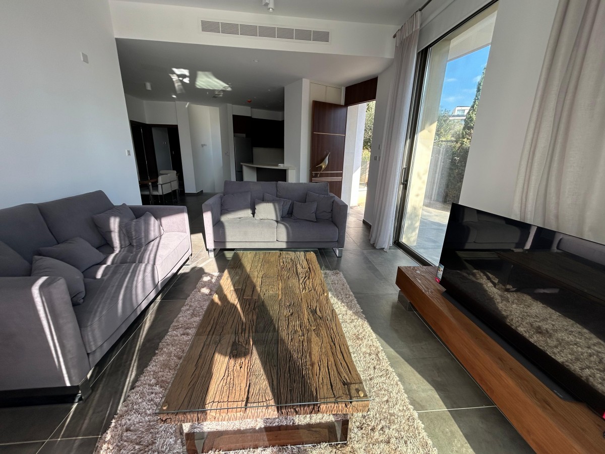 Detached Villa For Sale  in  Chlorakas